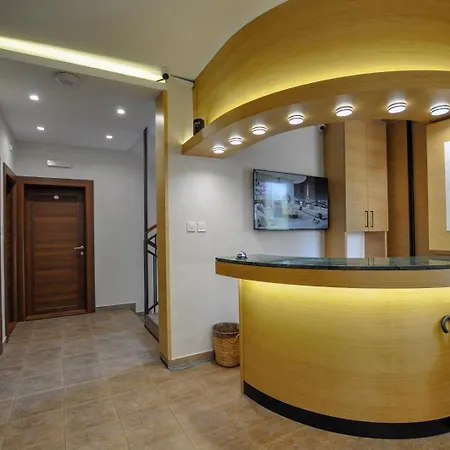 Cozy Withy Yard And Private Parking Belgrade